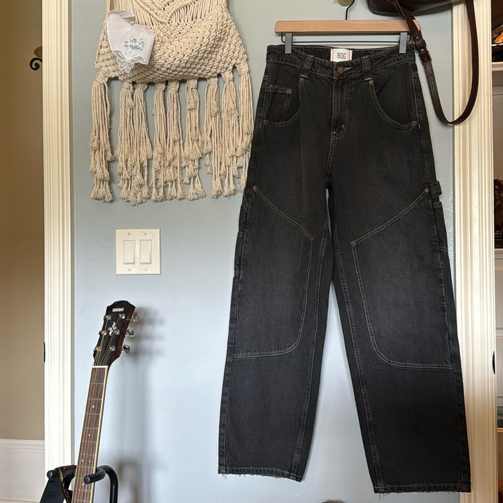 BDG Belly Baggy Carpenter Jeans